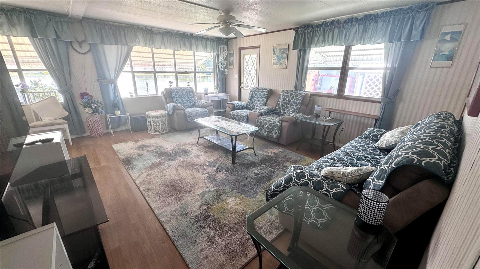 Image 11 of 17 For 2505 Bay Drive 54