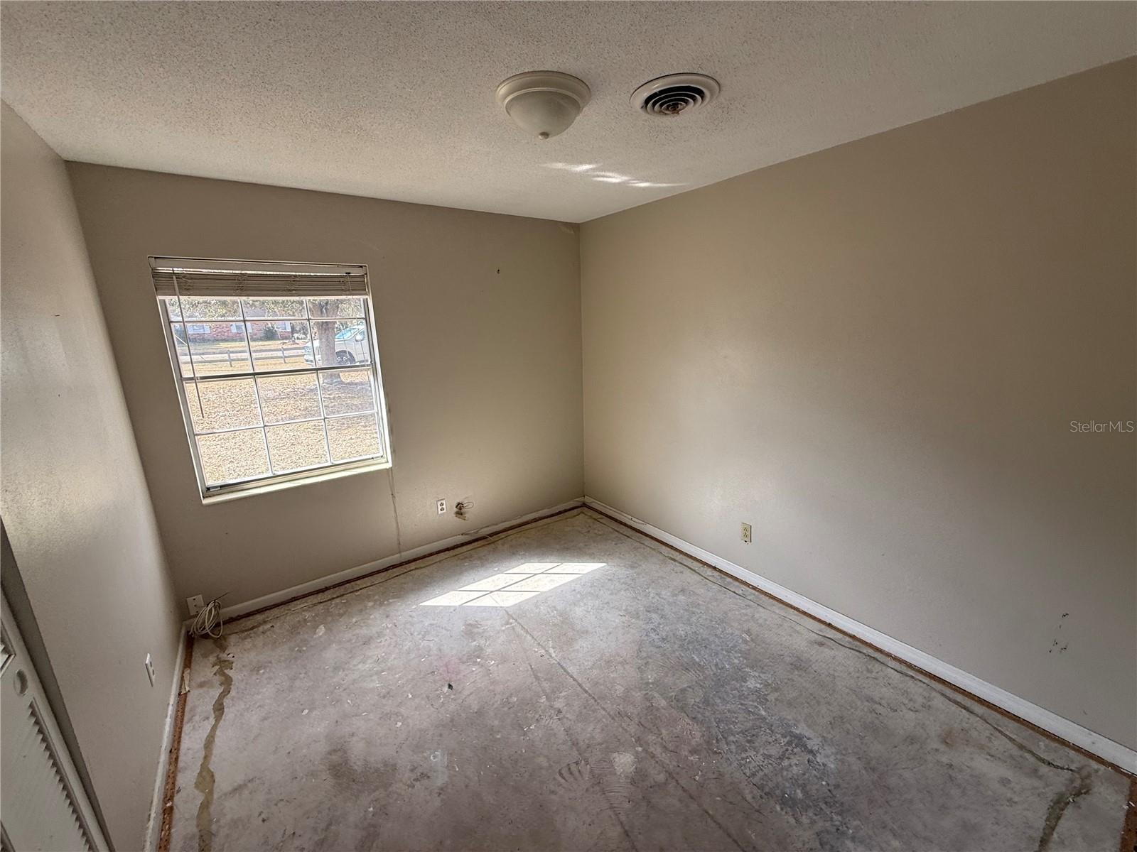 Image 15 of 26 For 801 9th Street Ne