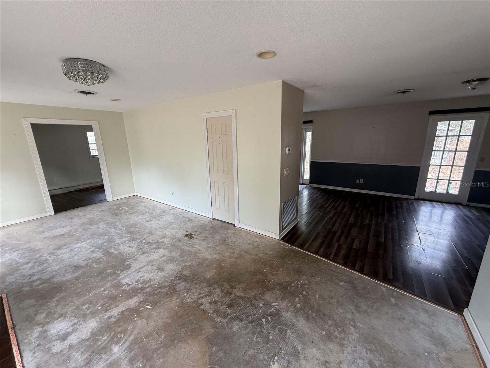 Image 6 of 26 For 801 9th Street Ne