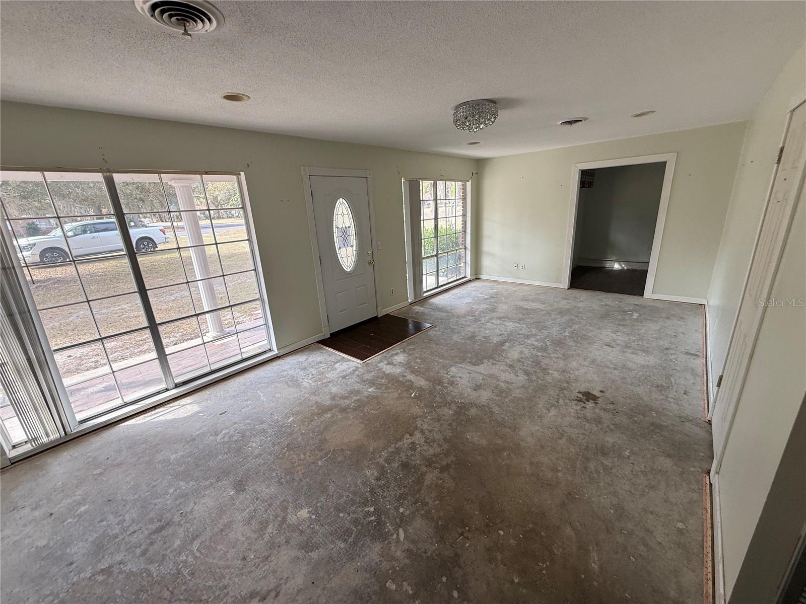 Image 9 of 26 For 801 9th Street Ne