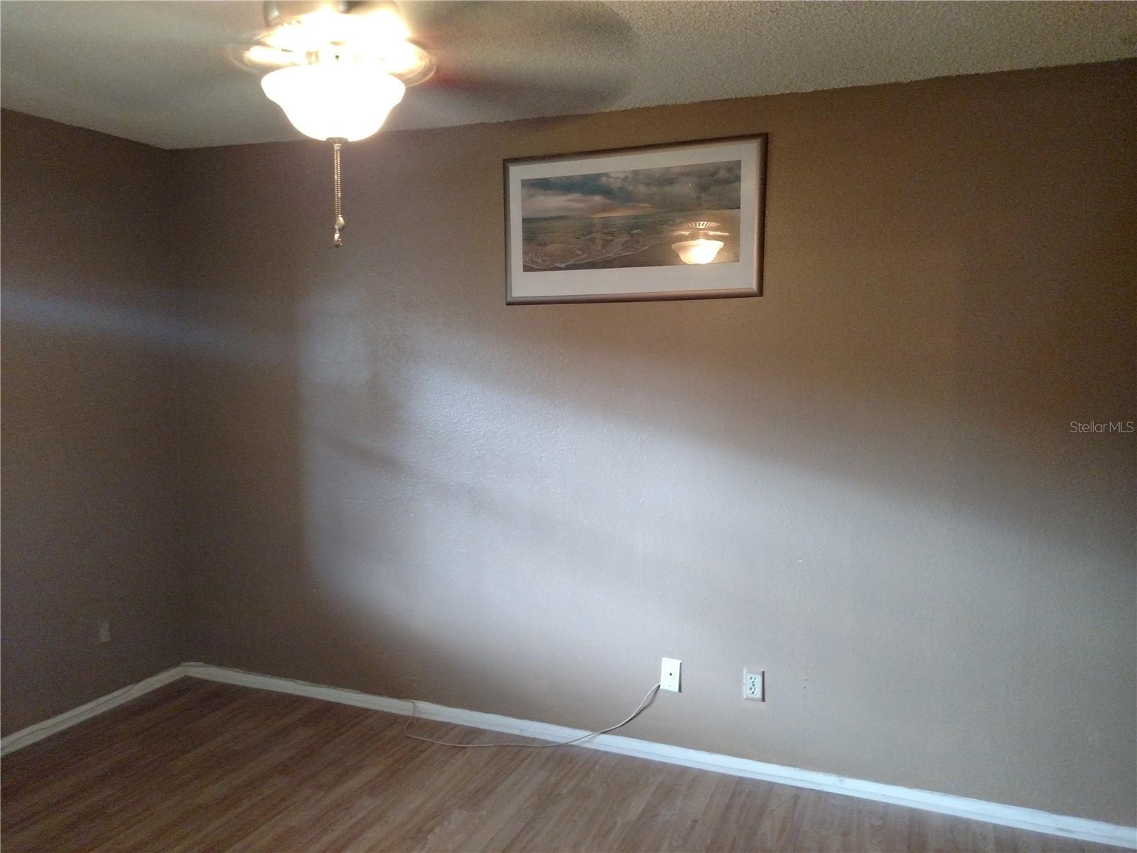 Image 10 of 21 For 222 Red Maple Place