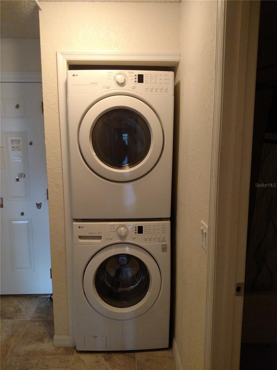 Image 14 of 21 For 222 Red Maple Place