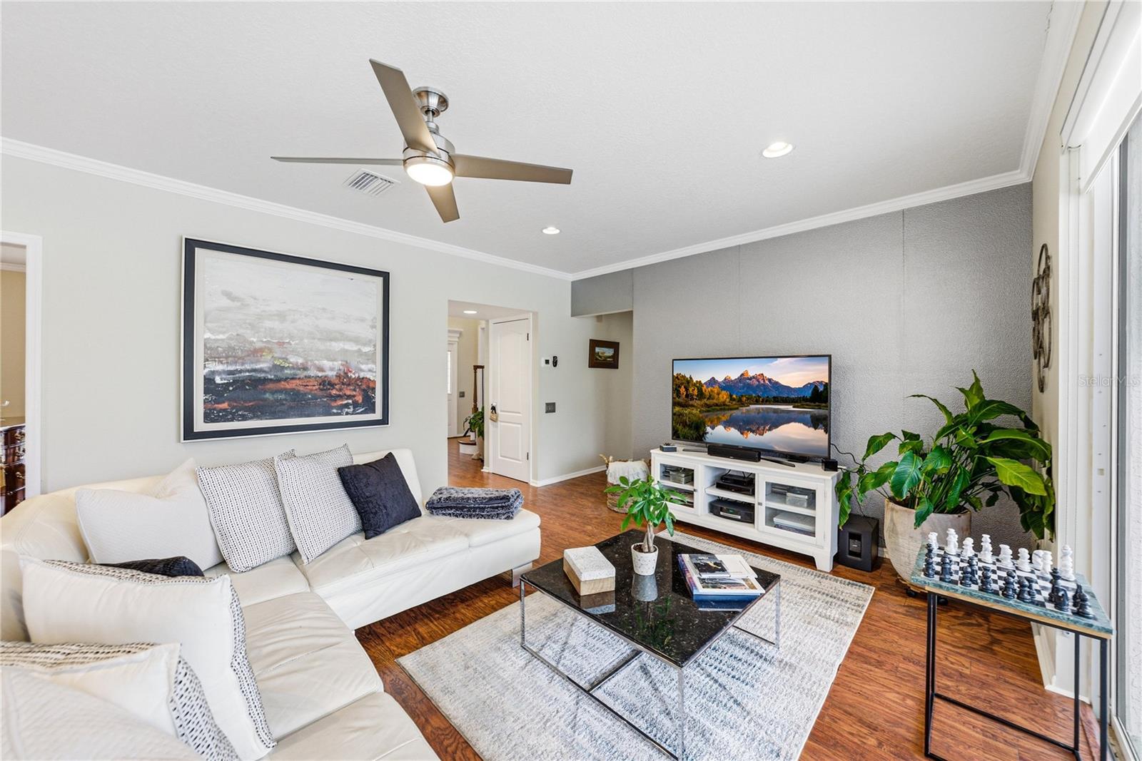 Image 17 of 100 For 8785 Ashworth Drive