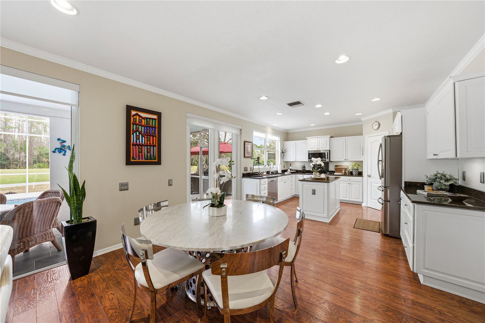 Image 19 of 100 For 8785 Ashworth Drive