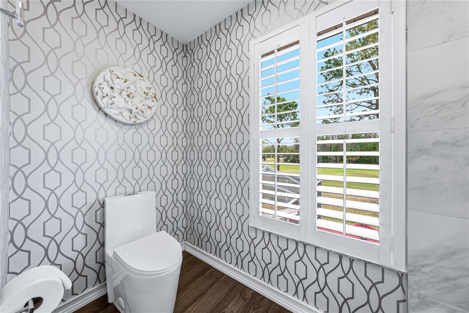 Image 39 of 100 For 8785 Ashworth Drive