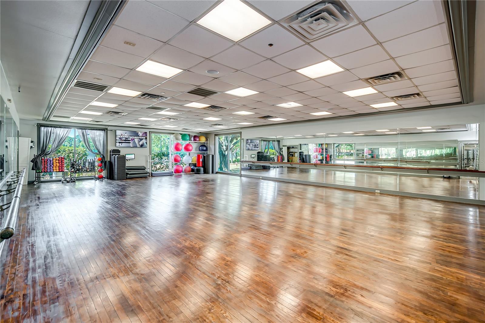 Image 89 of 100 For 8785 Ashworth Drive