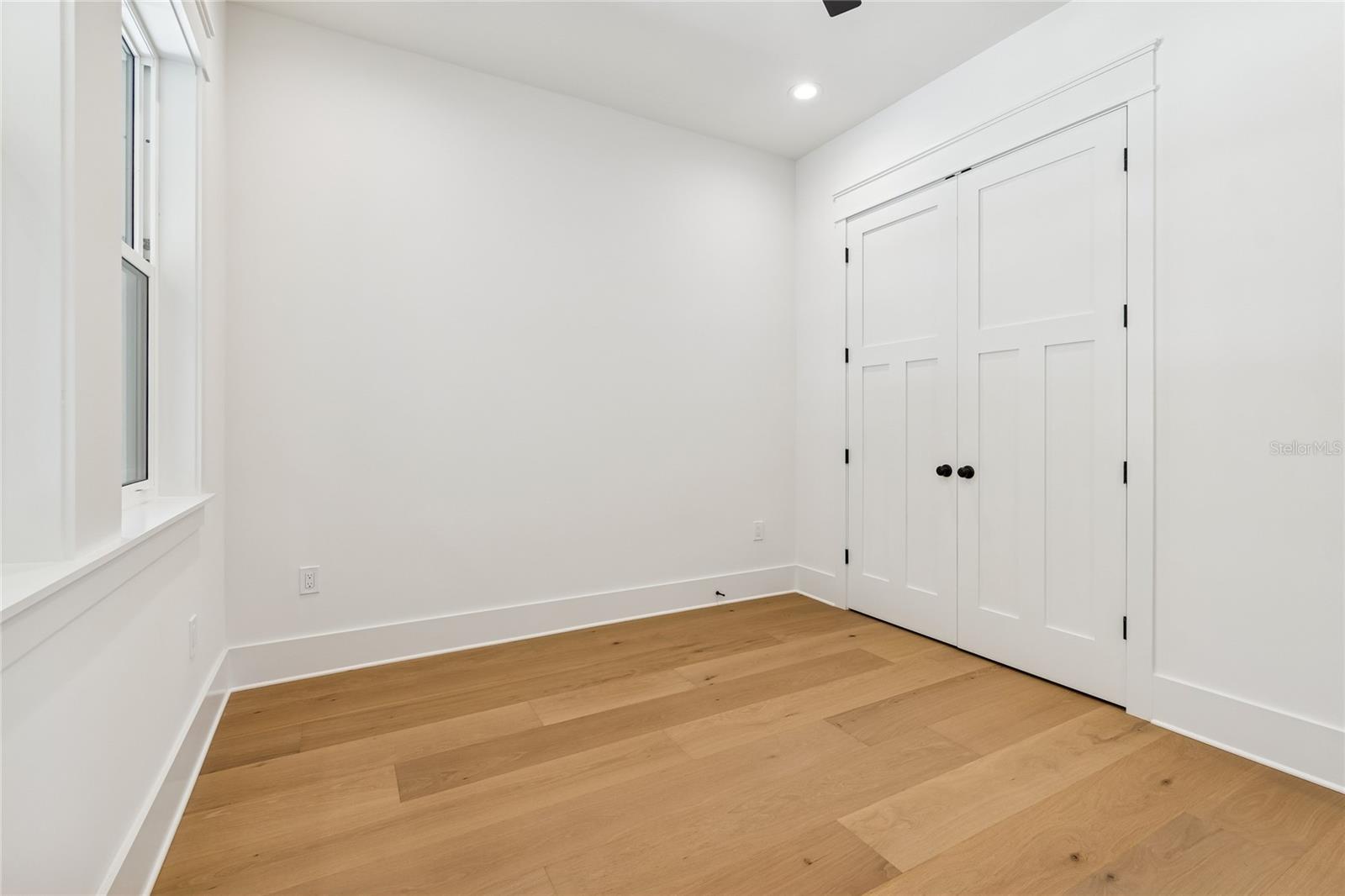 Listing photo id 33 for 1709 Henry Avenue