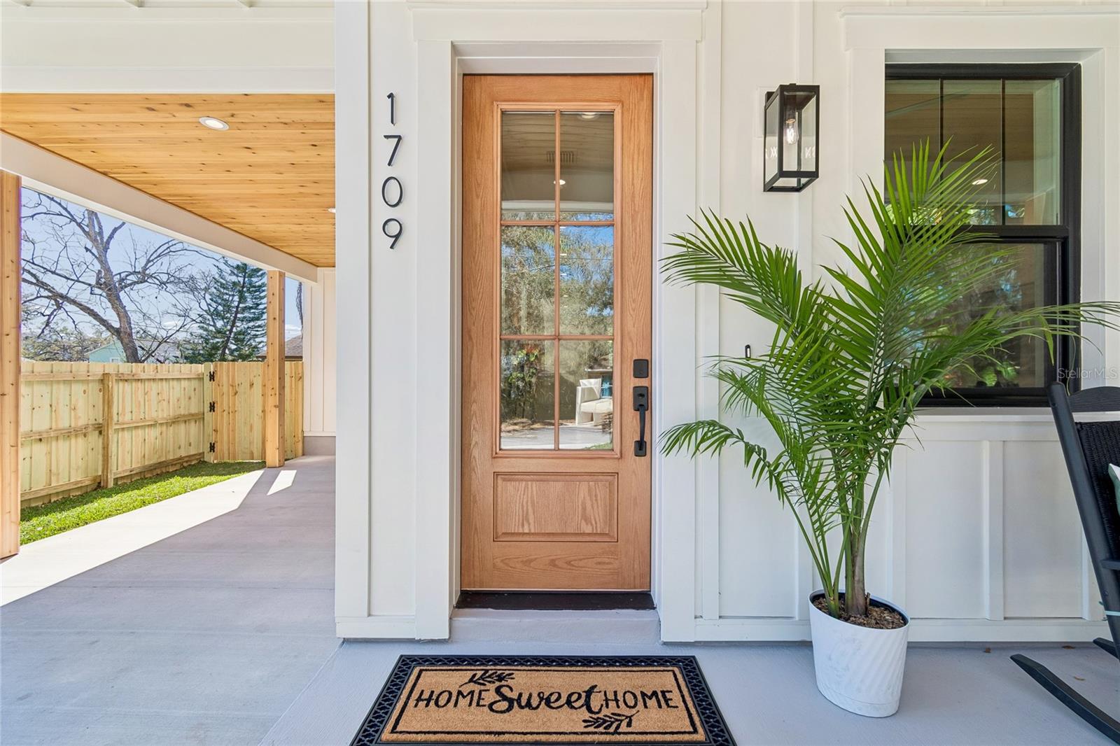 Listing photo id 4 for 1709 Henry Avenue