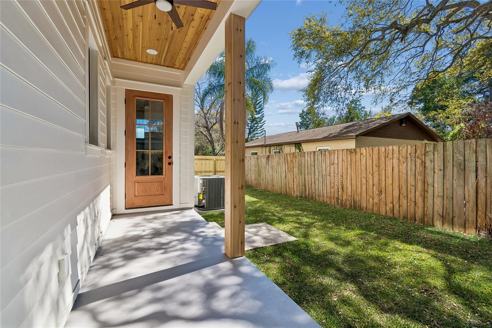 Listing photo id 69 for 1709 Henry Avenue