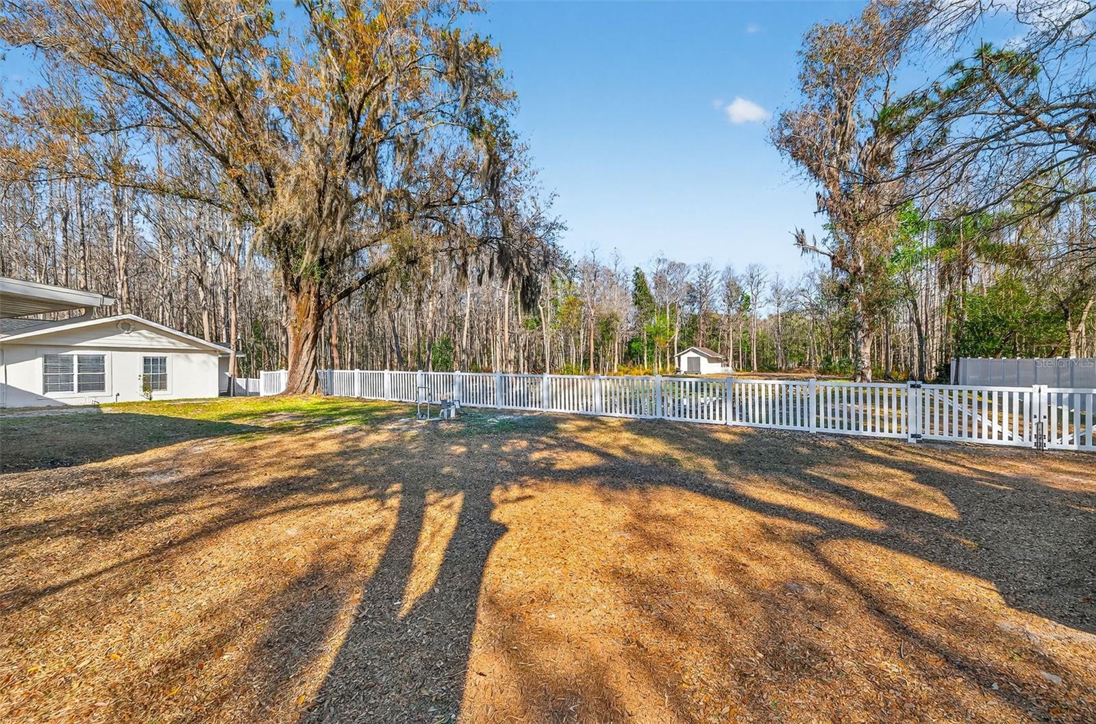 Image 49 of 52 For 1120 Country Lane