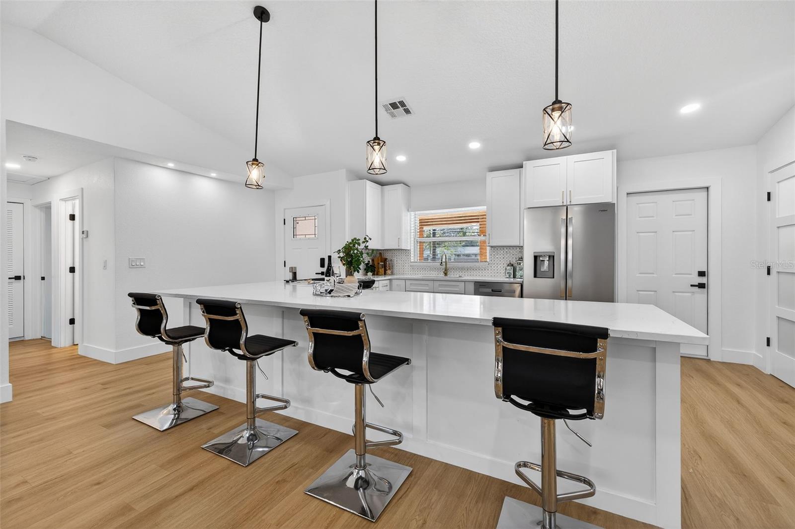 Image 9 of 52 For 1120 Country Lane