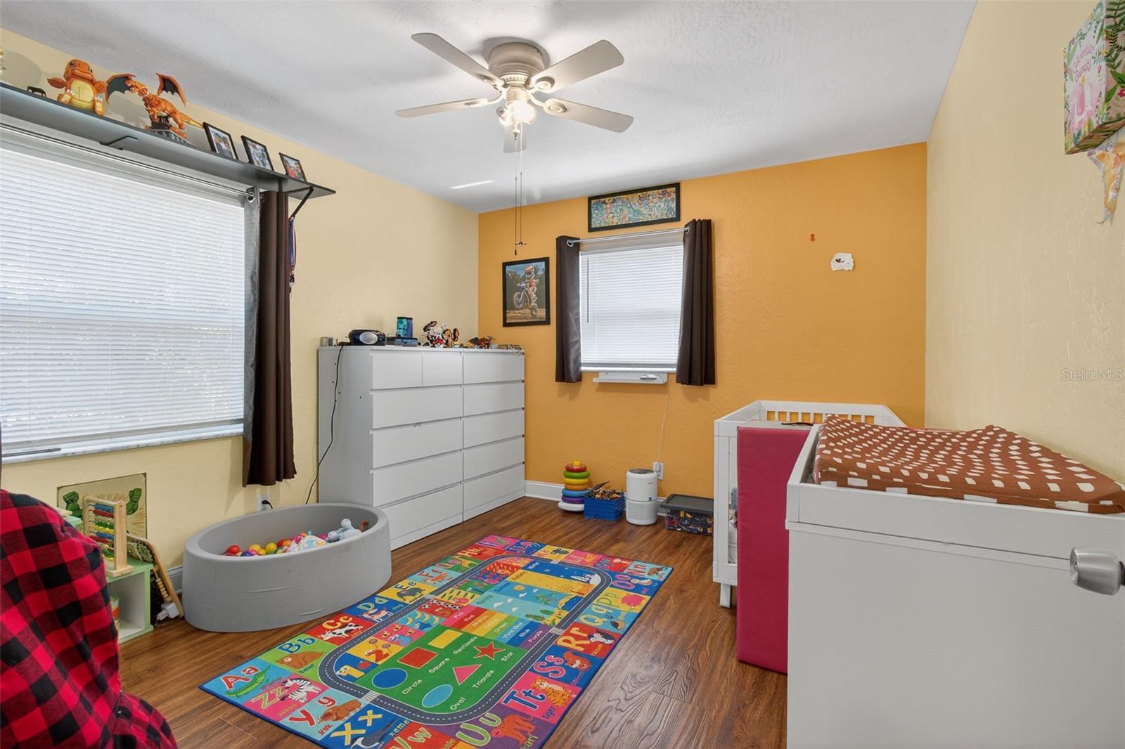 Image 16 of 27 For 10427 124th Terrace