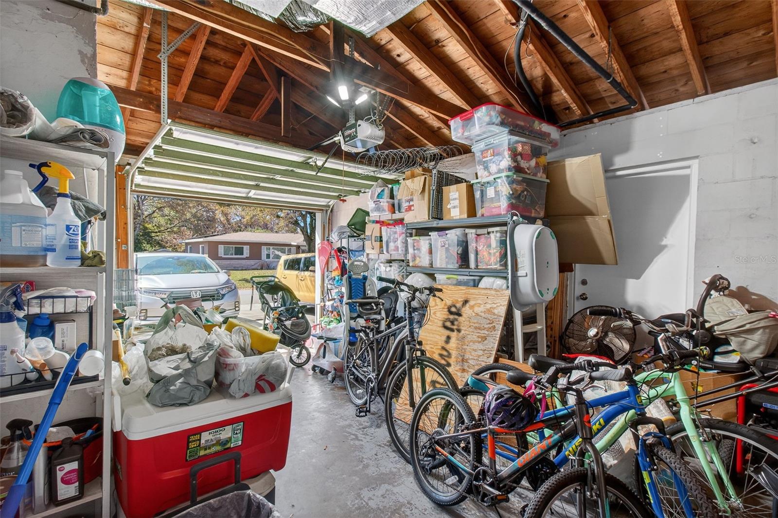 Image 19 of 27 For 10427 124th Terrace