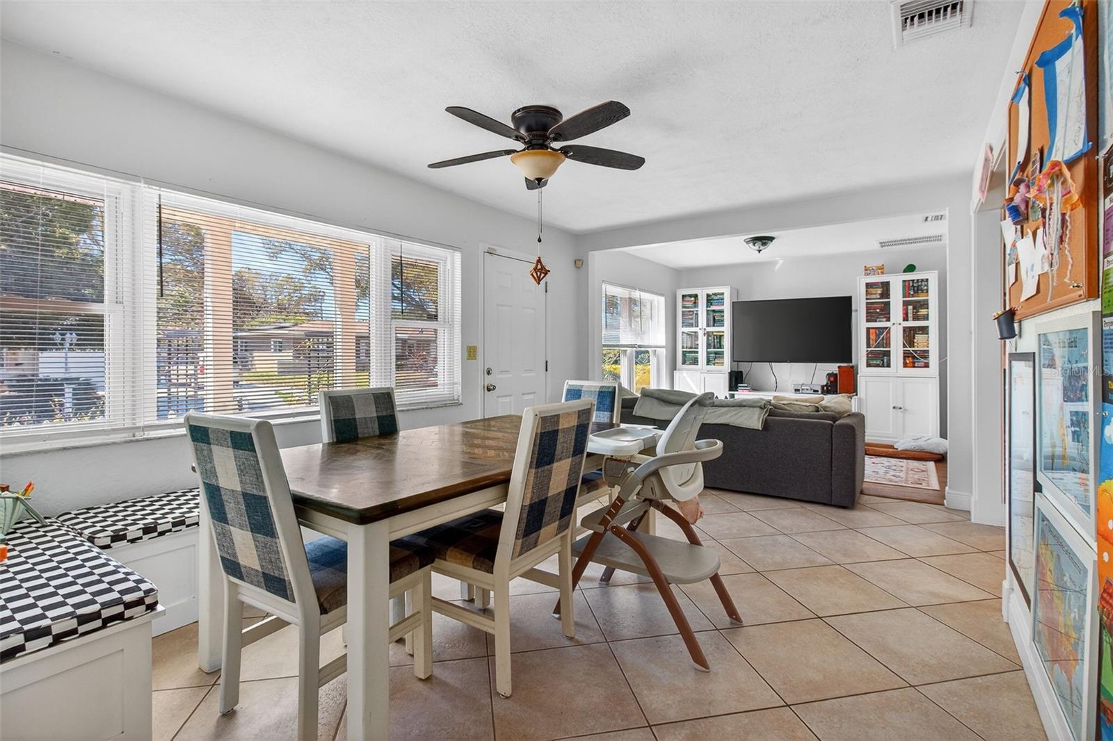 Image 2 of 27 For 10427 124th Terrace