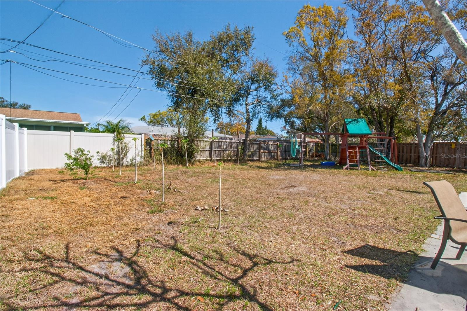 Image 20 of 27 For 10427 124th Terrace