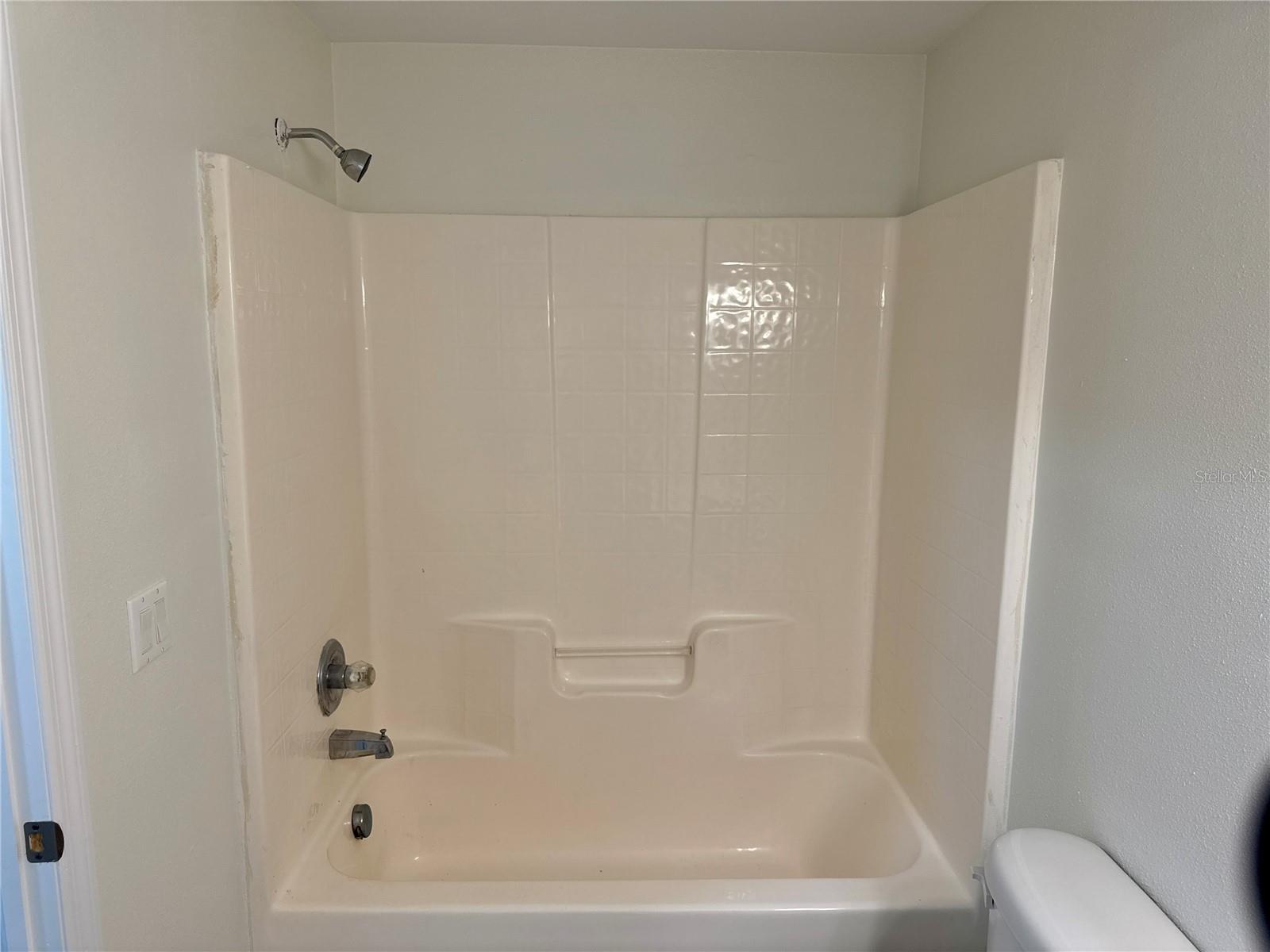 Image 18 of 22 For 9515 Grovedale Circle 101