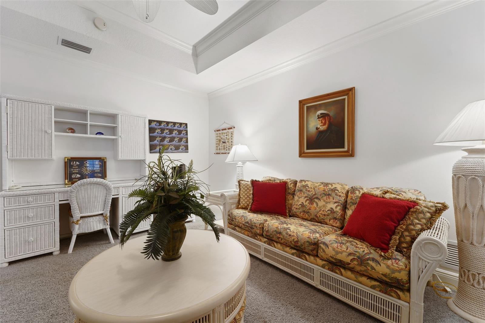 Listing photo id 16 for 17735 Gulf Boulevard 702