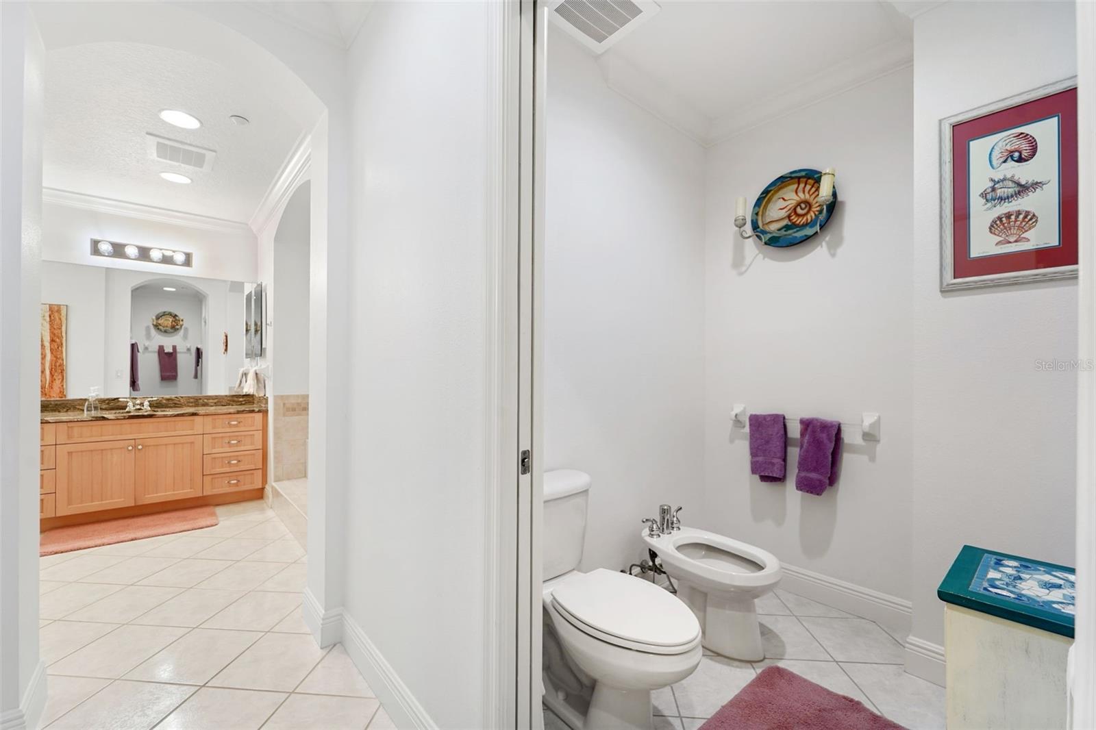 Listing photo id 21 for 17735 Gulf Boulevard 702