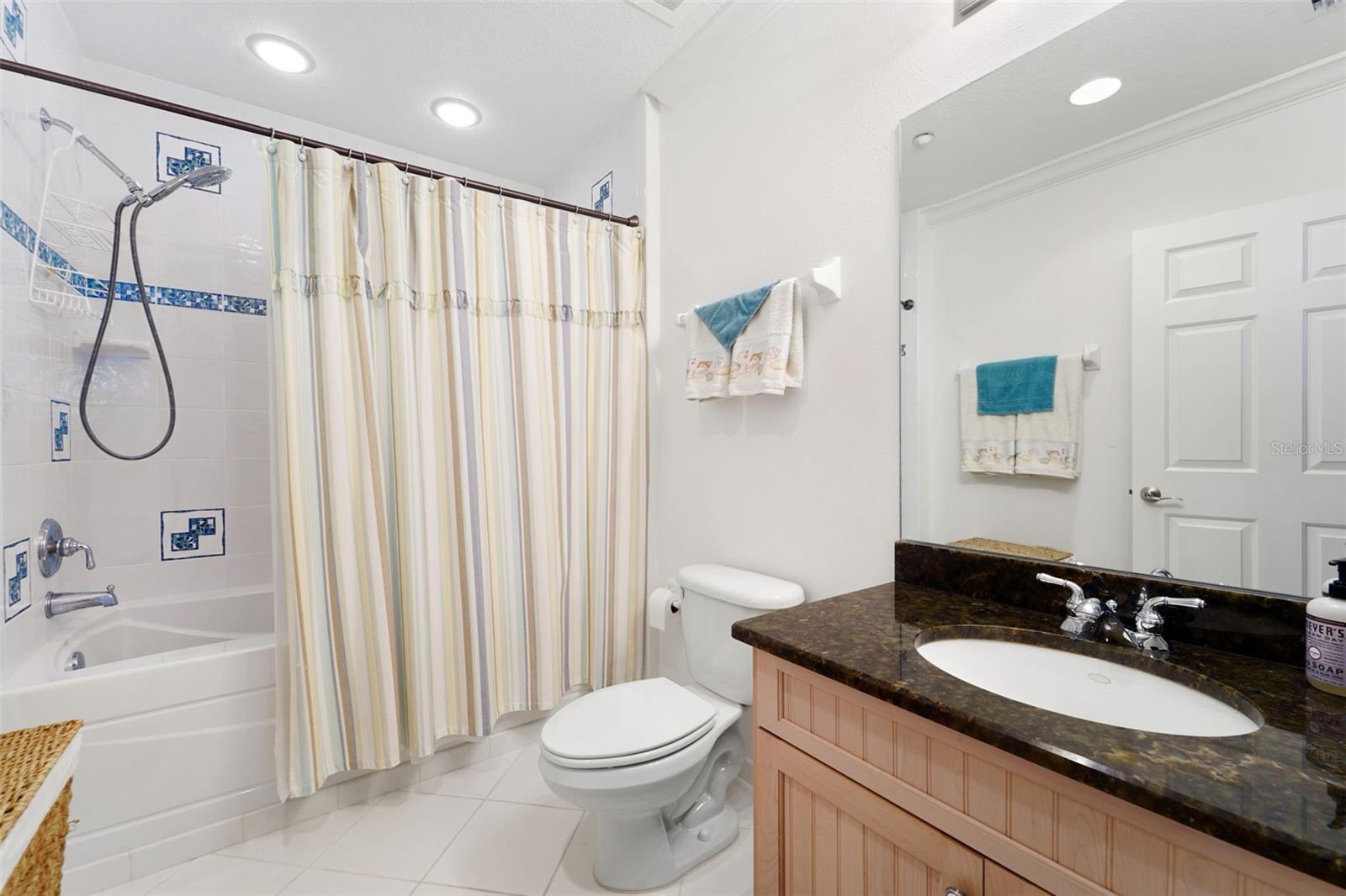 Listing photo id 27 for 17735 Gulf Boulevard 702