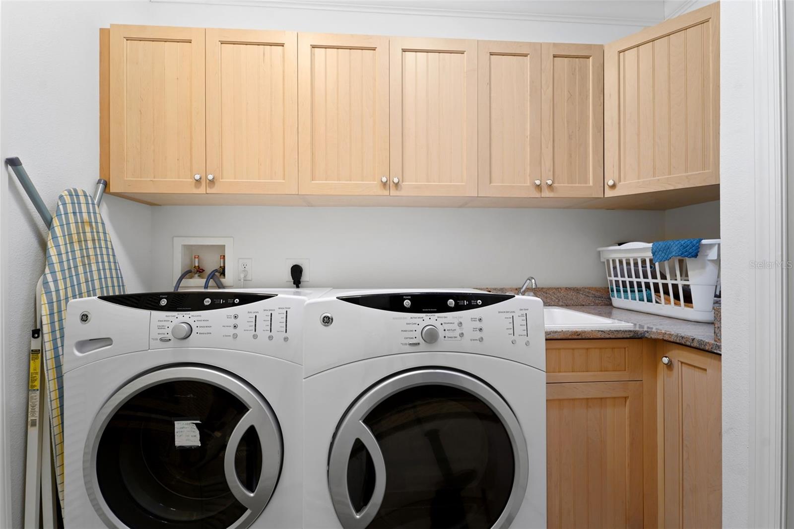 Listing photo id 32 for 17735 Gulf Boulevard 702