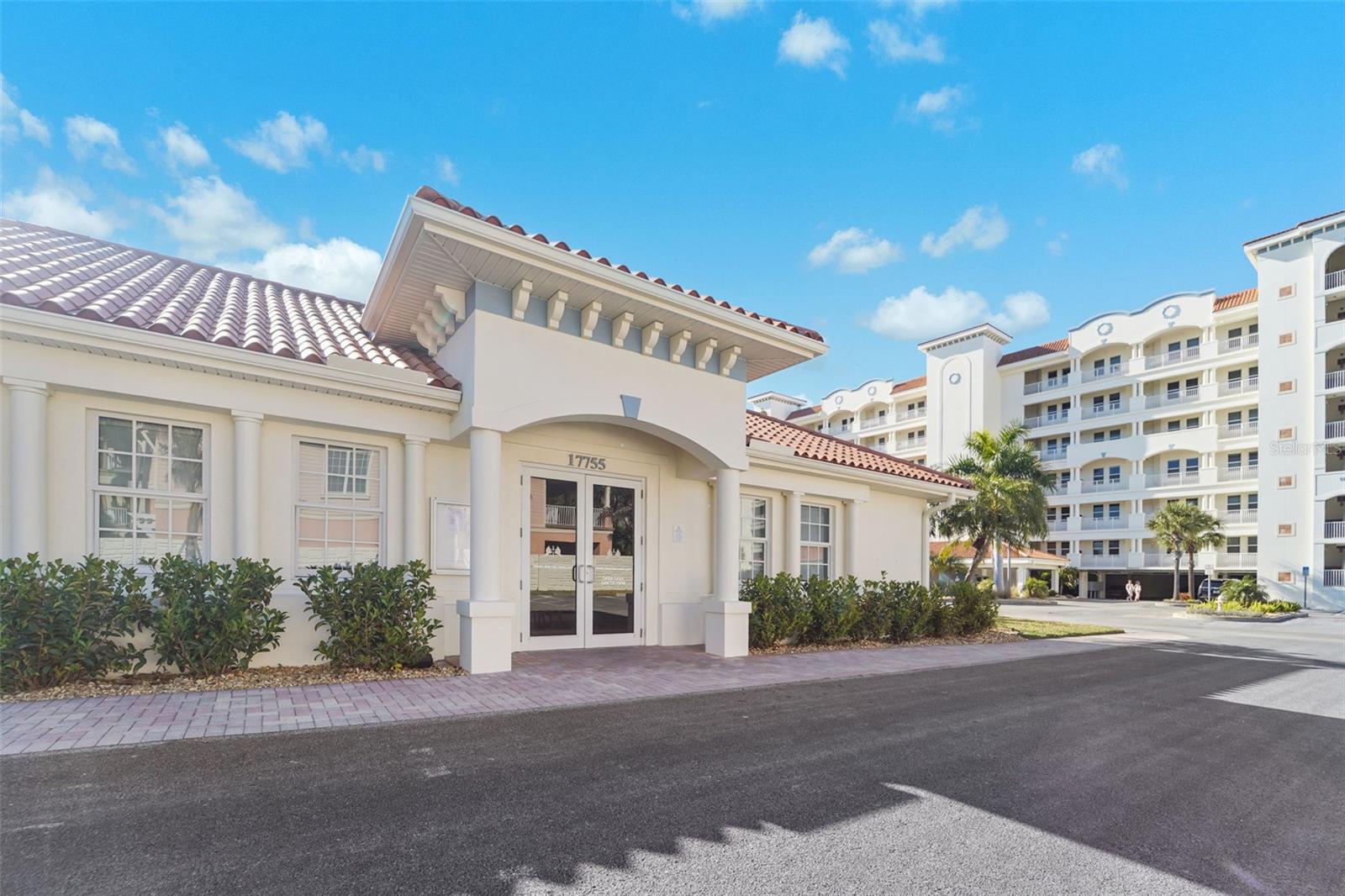 Listing photo id 44 for 17735 Gulf Boulevard 702