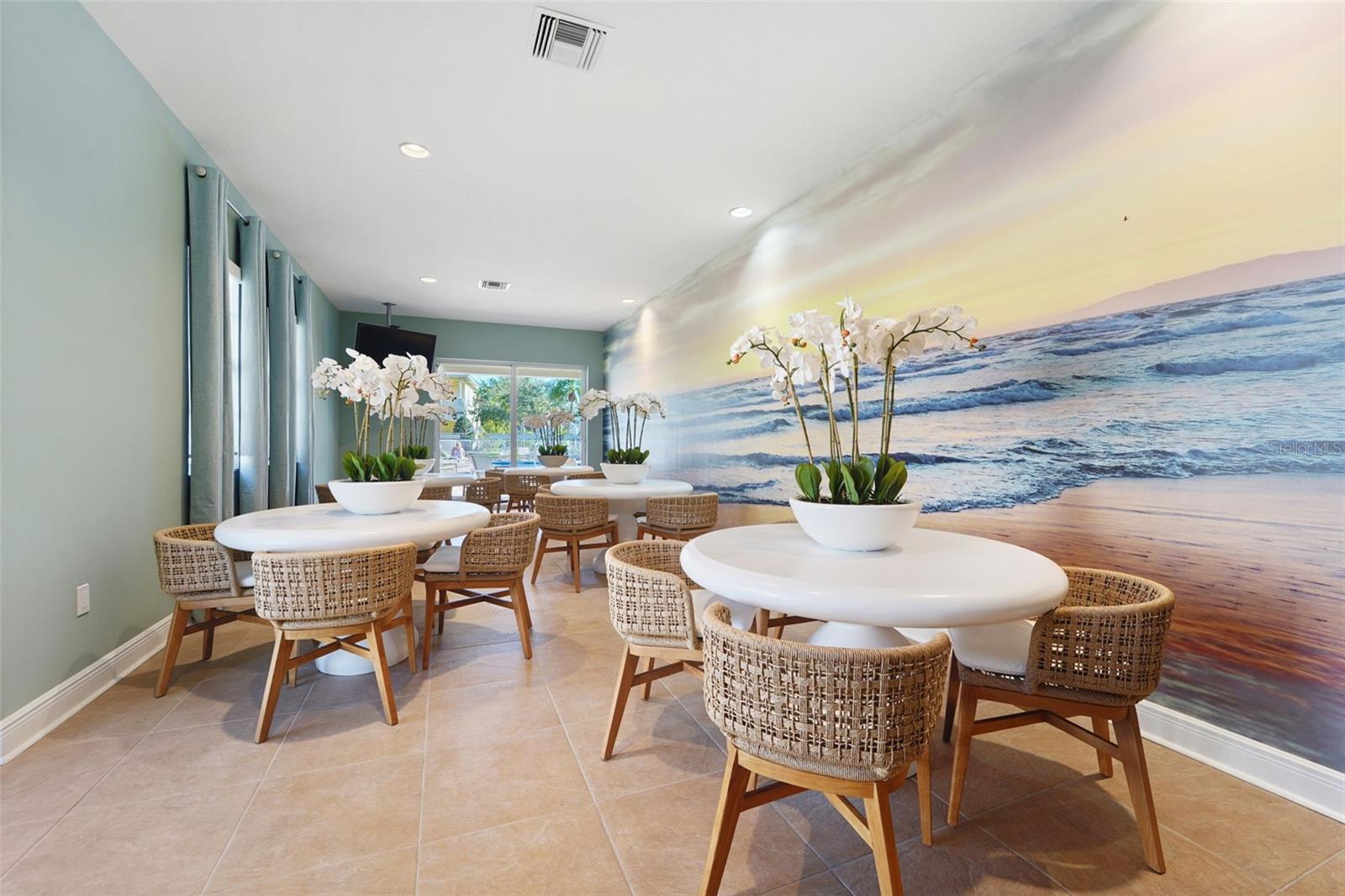 Listing photo id 45 for 17735 Gulf Boulevard 702