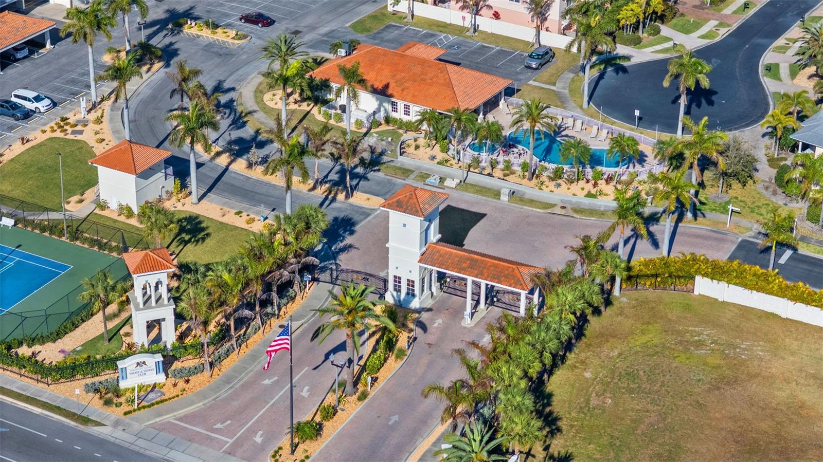 Listing photo id 56 for 17735 Gulf Boulevard 702