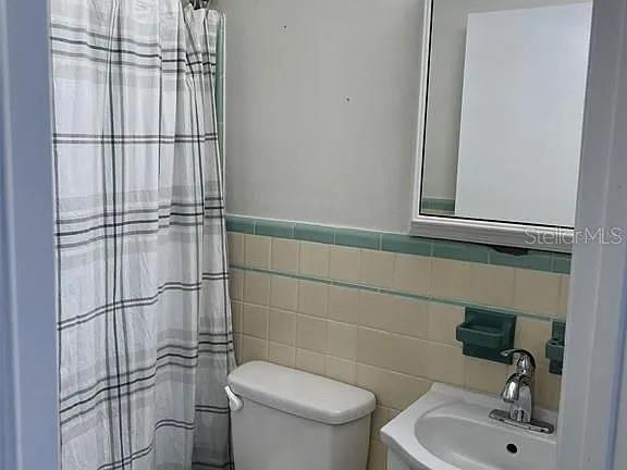 Image 14 of 21 For 1461 28th Avenue N