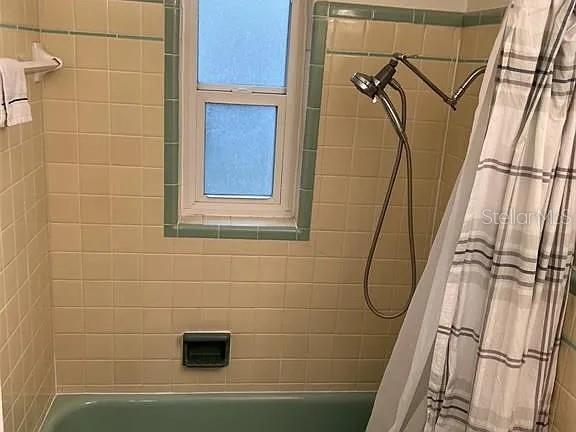 Image 15 of 21 For 1461 28th Avenue N