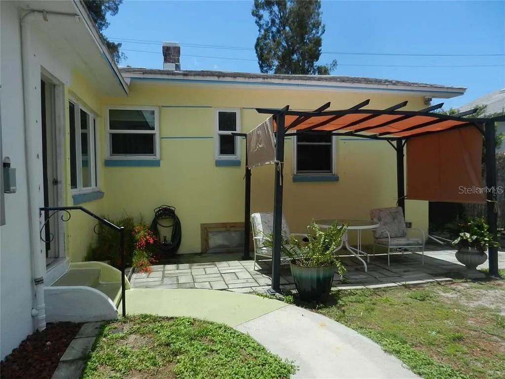 Image 16 of 21 For 1461 28th Avenue N