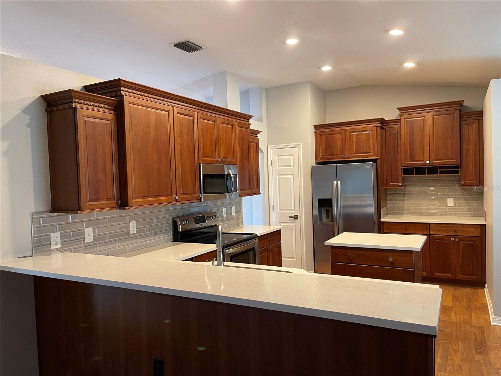 Image 10 of 17 For 10456 Crestfield Drive