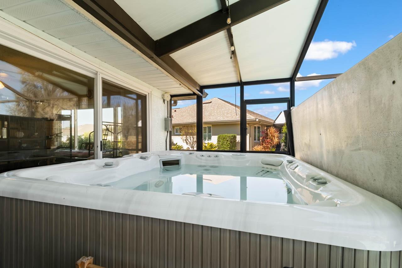 Listing photo id 44 for 1917 View Drive