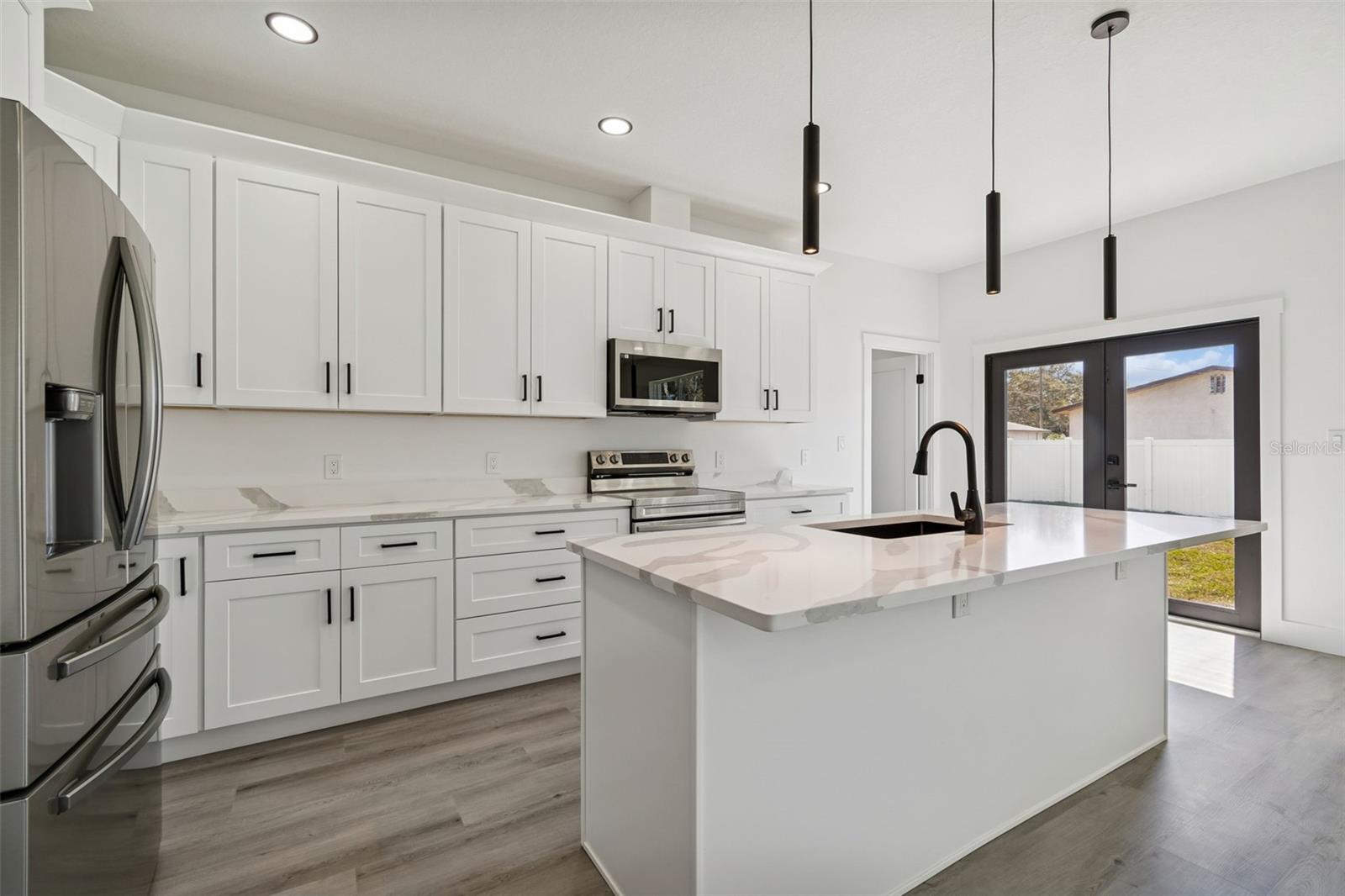 Listing photo id 12 for 5220 73rd Avenue N