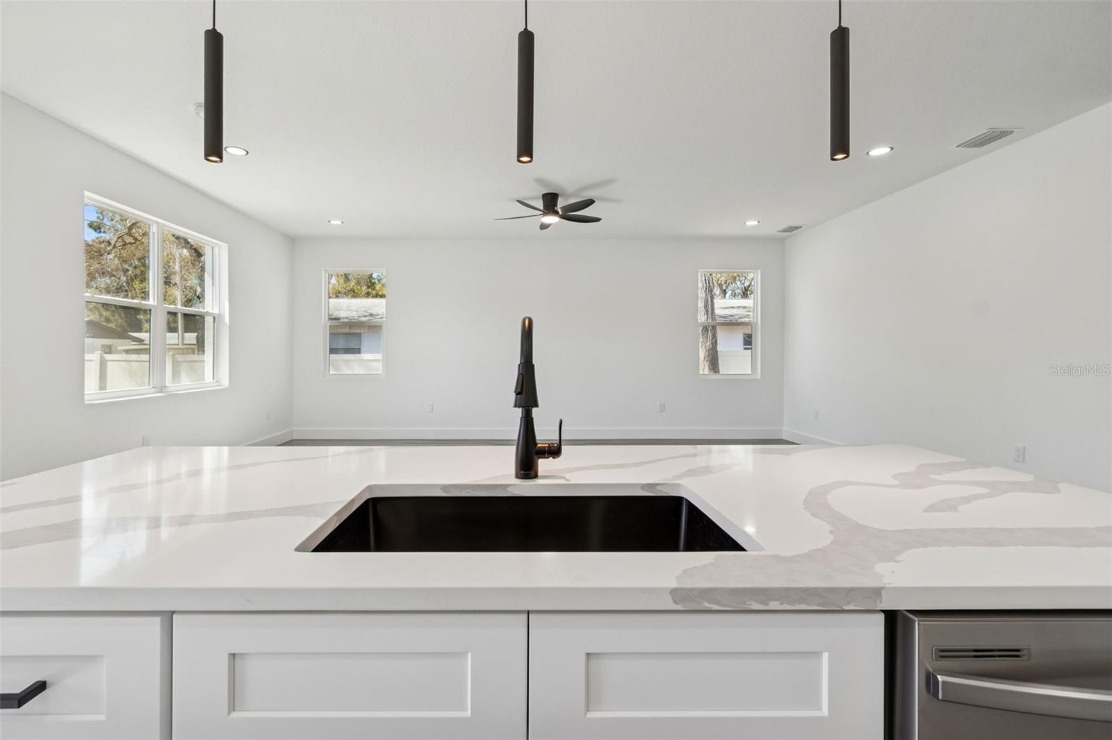 Listing photo id 17 for 5220 73rd Avenue N