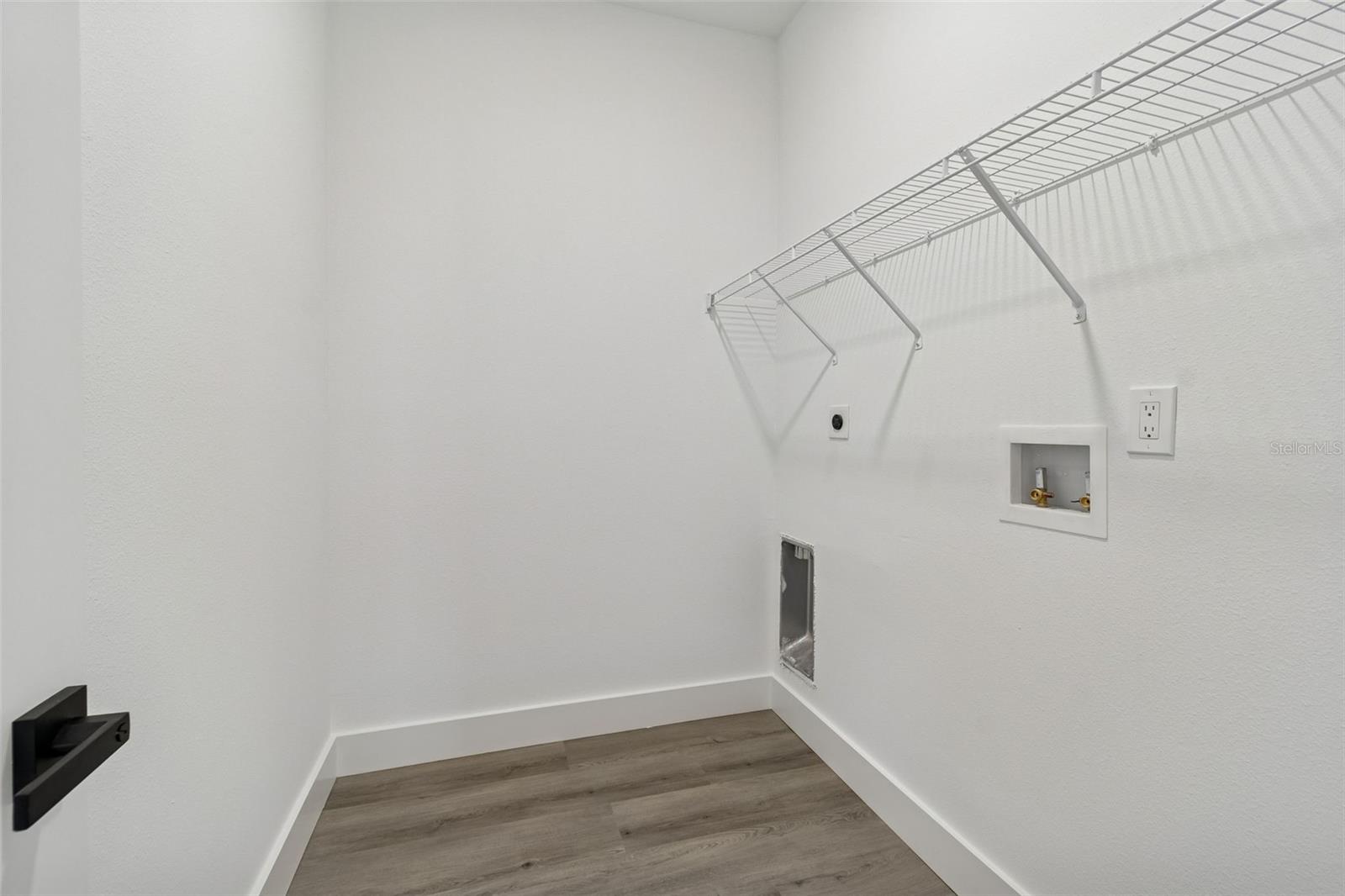 Listing photo id 26 for 5220 73rd Avenue N