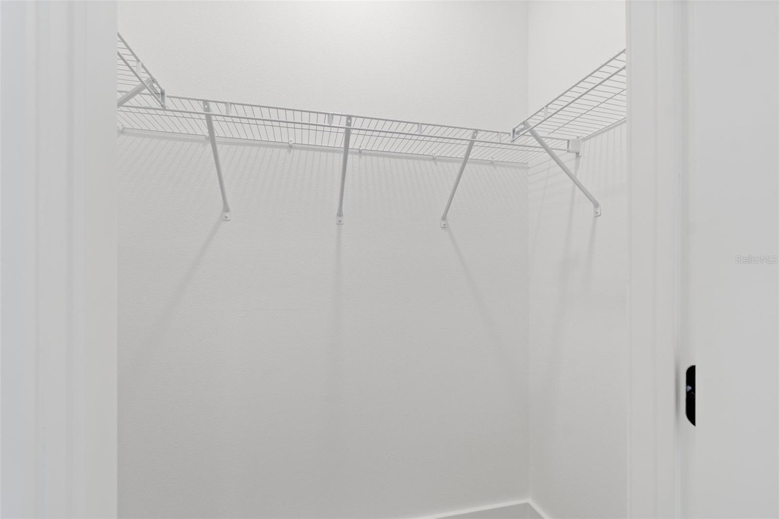 Listing photo id 31 for 5220 73rd Avenue N