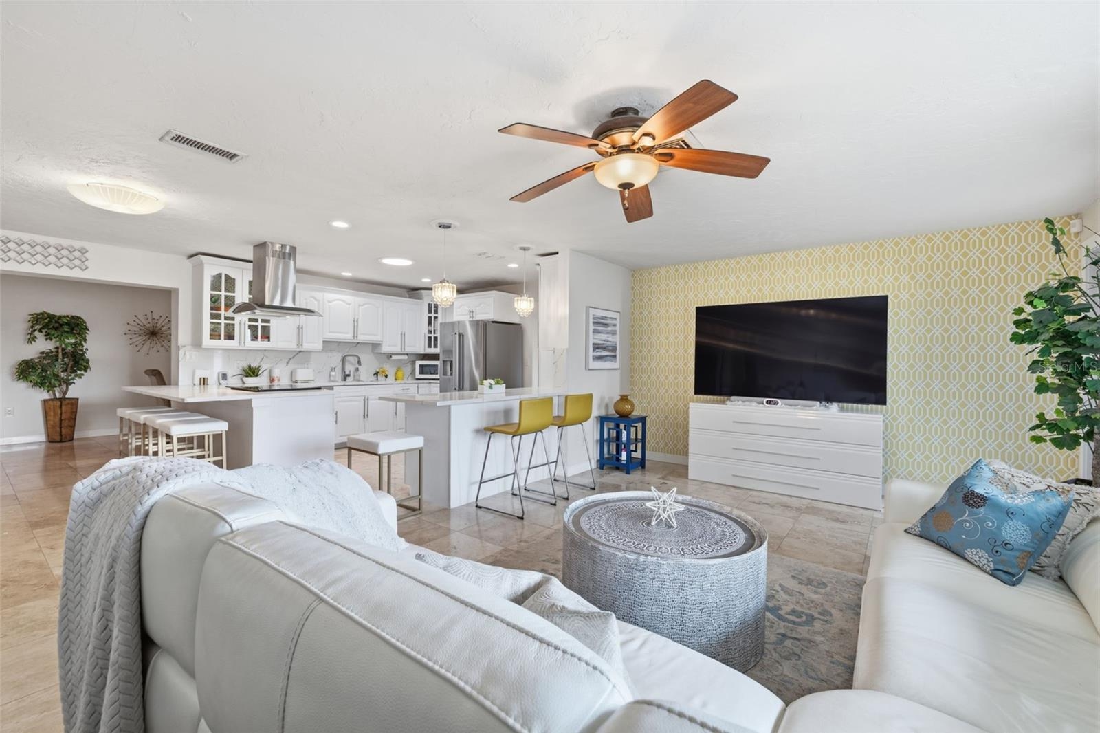 Image 5 of 45 For 3998 22nd Avenue N