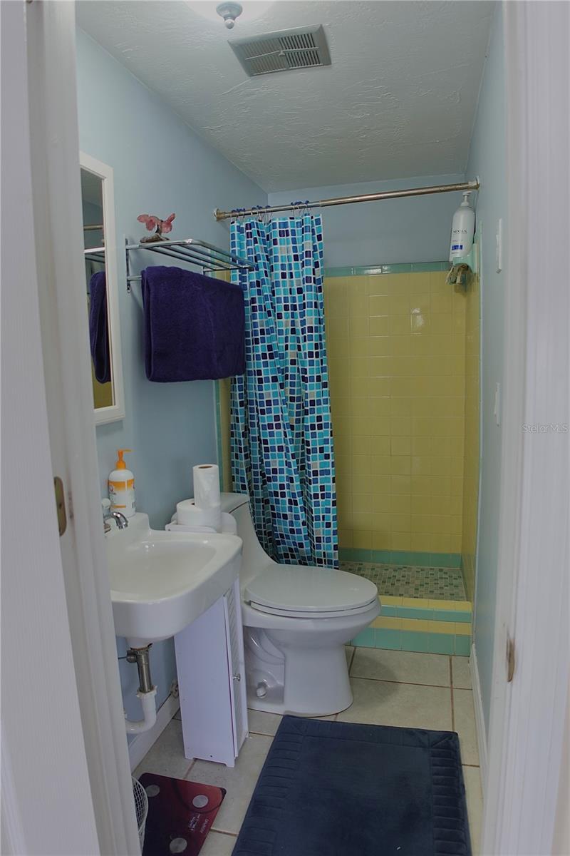 Listing photo id 10 for 3249 Eisenhower Drive