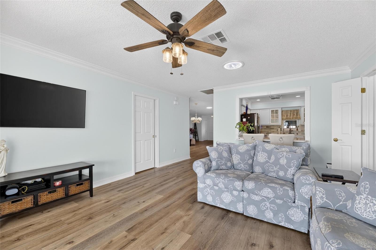 Image 16 of 44 For 108 Whitetail Court