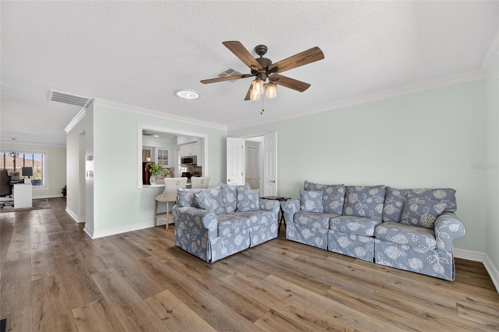 Image 17 of 44 For 108 Whitetail Court