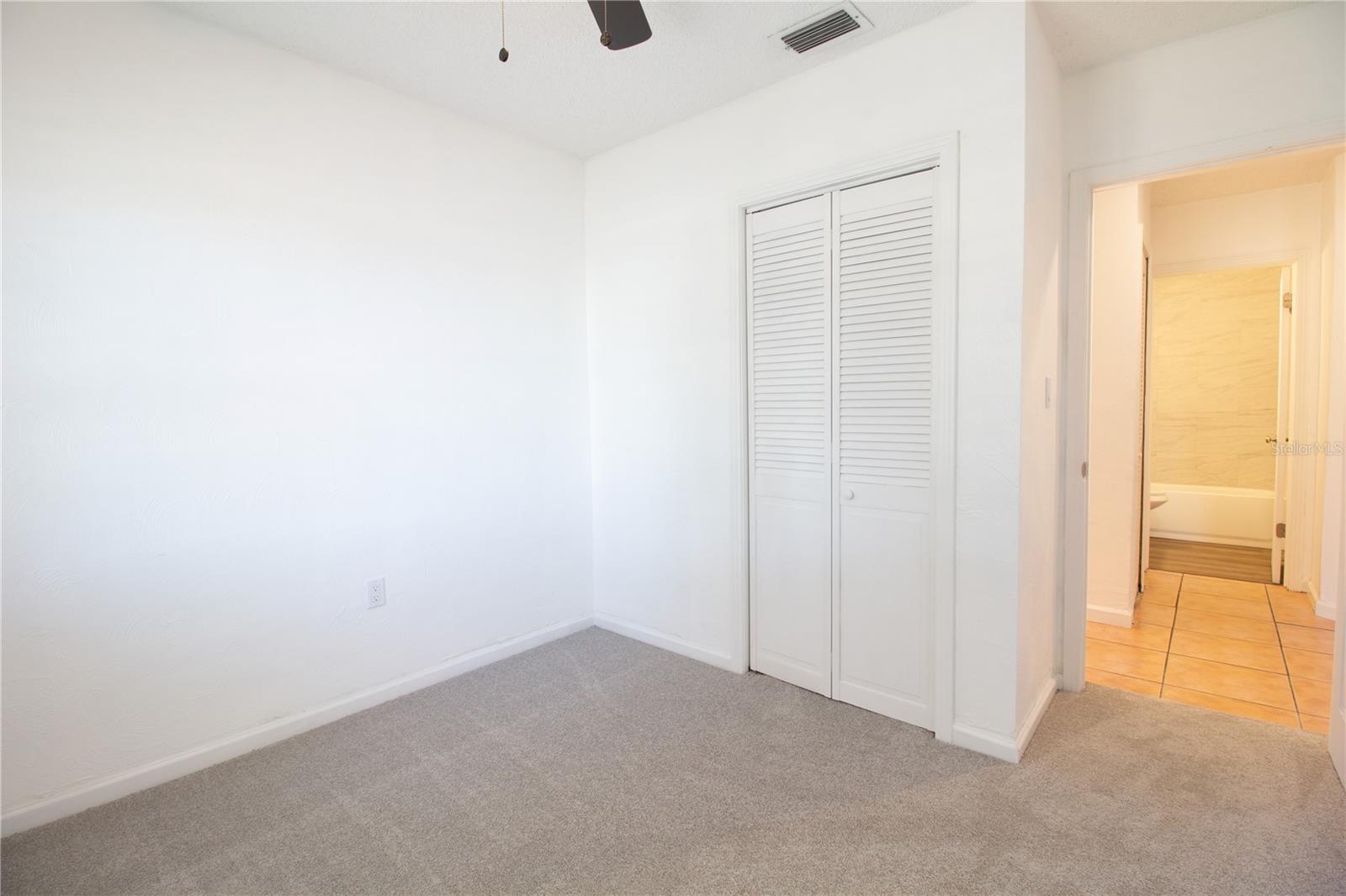 Image 20 of 33 For 10202 Boulevard