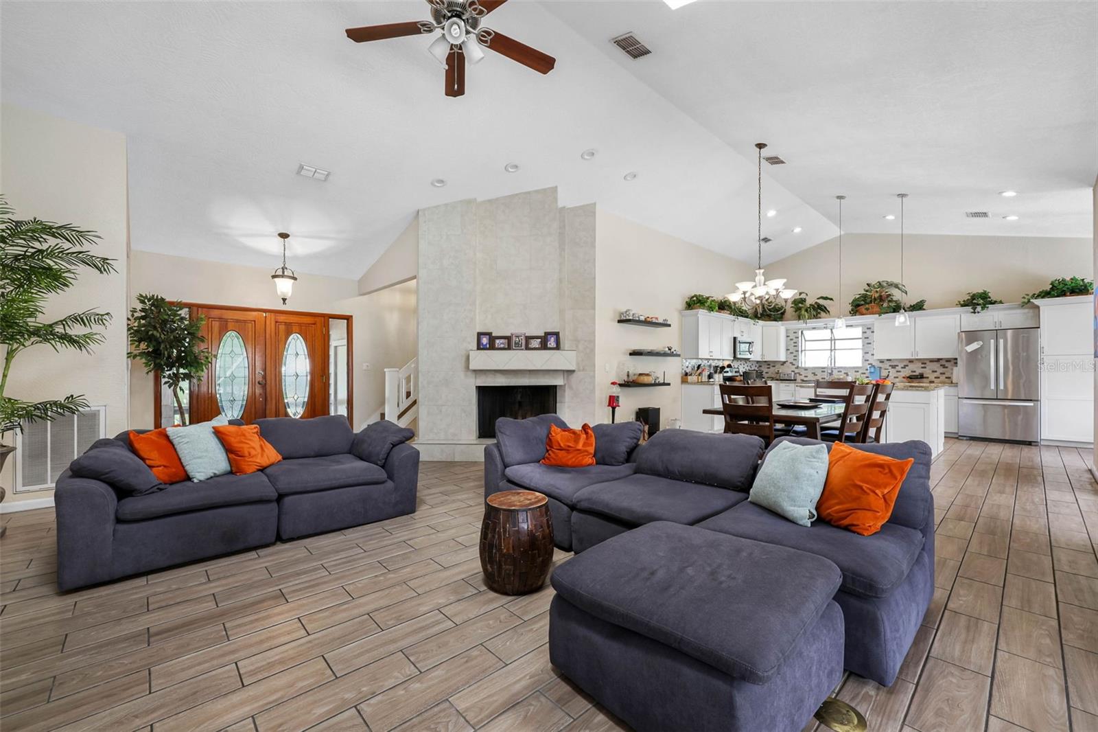 Image 12 of 50 For 413 Manor Boulevard