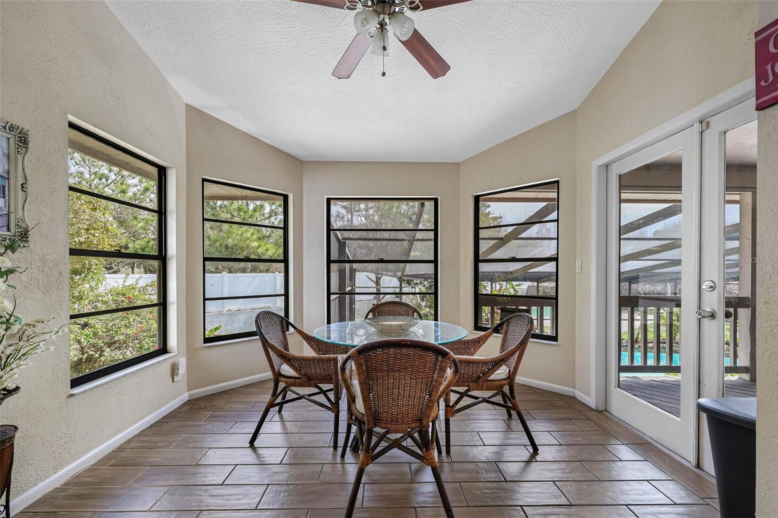 Image 18 of 50 For 413 Manor Boulevard