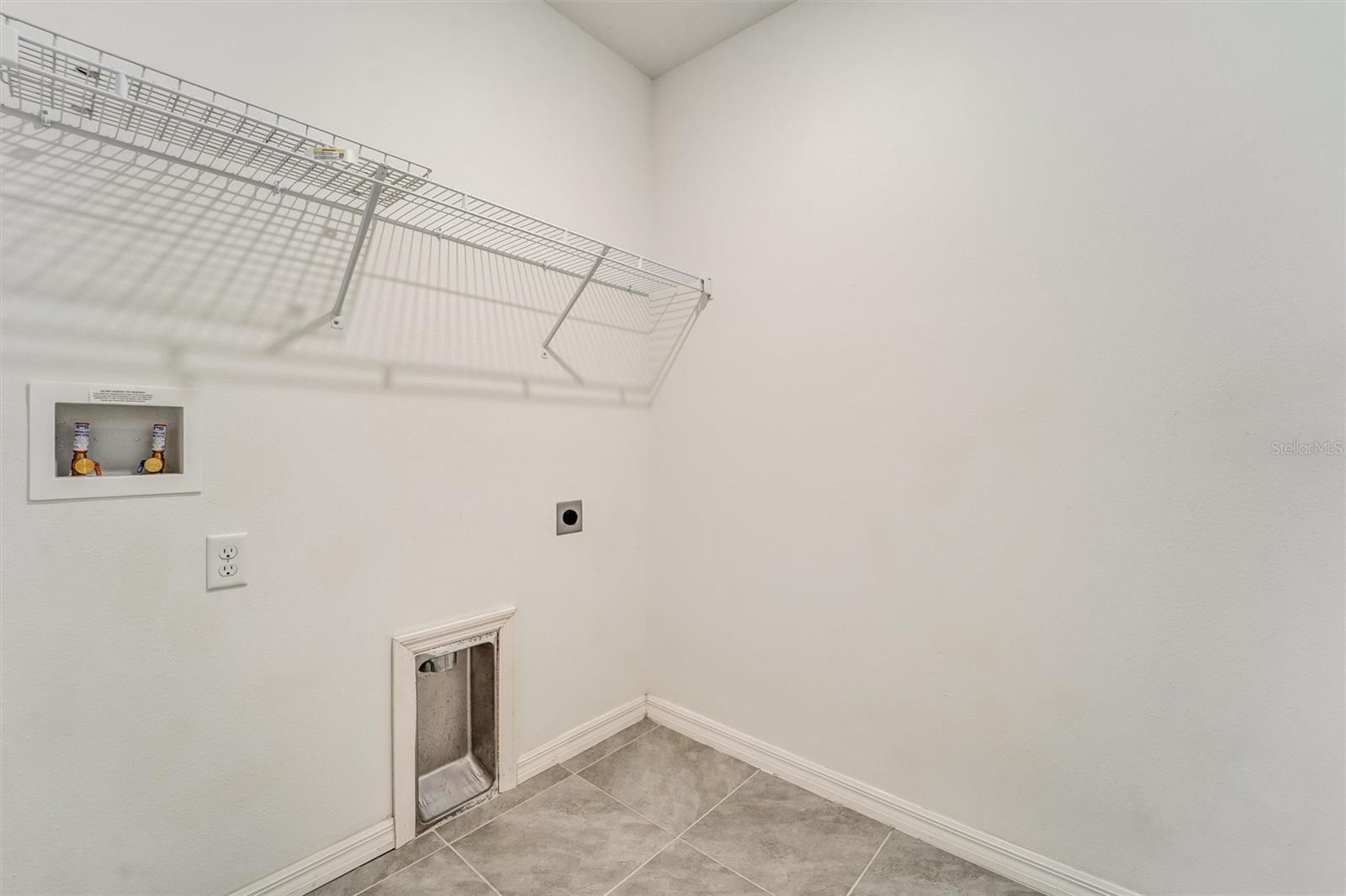 Image 17 of 20 For 6785 Branham Mill Court