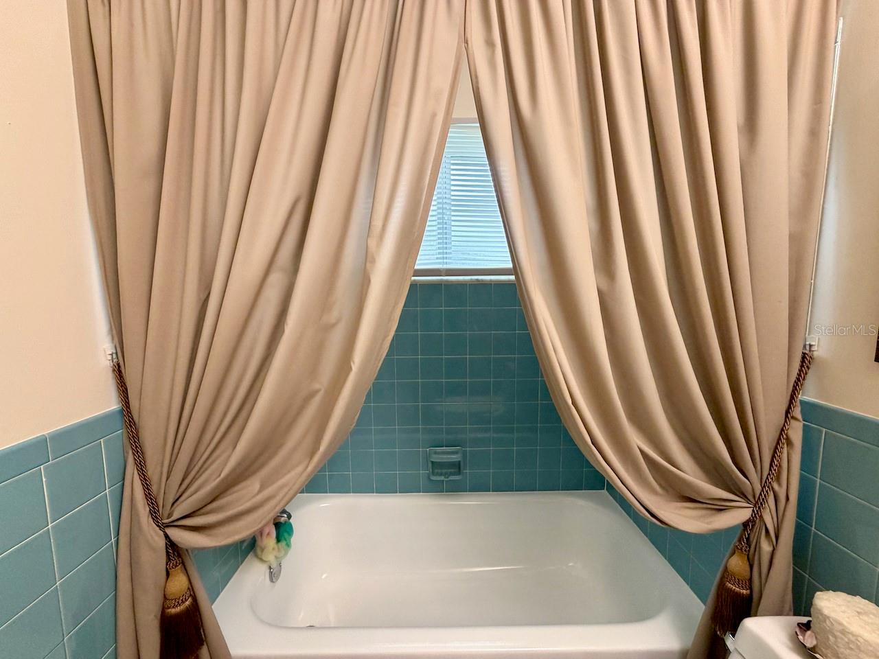 Image 20 of 38 For 3807 99th Terrace N