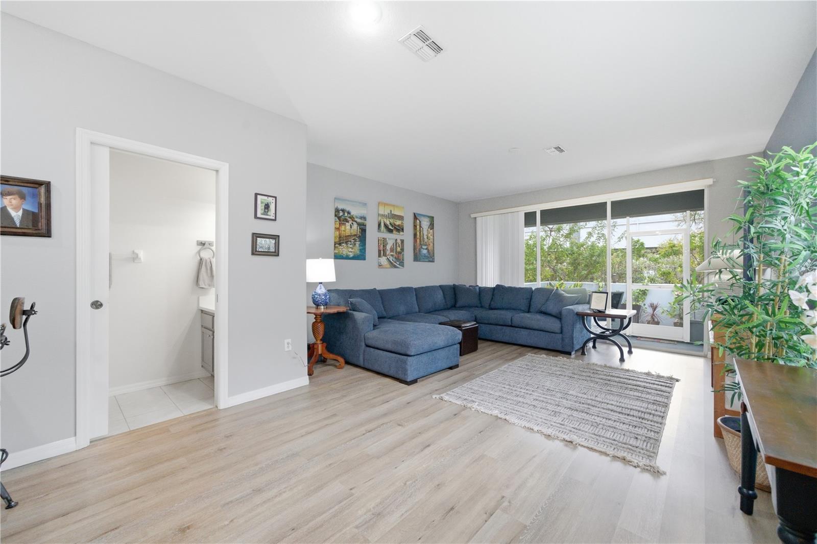 Image 10 of 49 For 6218 Parkside Meadow Drive