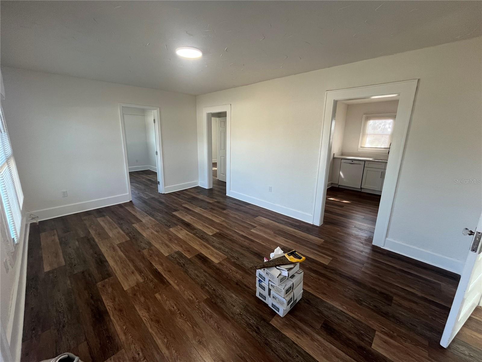 Image 12 of 19 For 1402 Garden Avenue