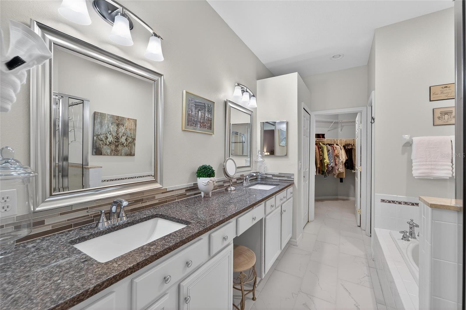 Image 35 of 95 For 5515 Golden Isles Drive