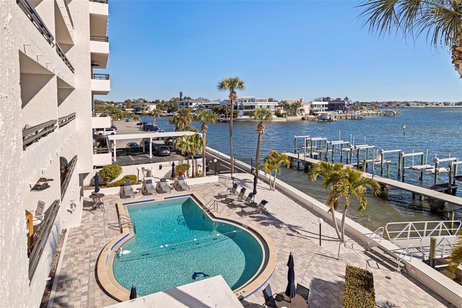 Image 24 of 34 For 5700 Mariner Street 305