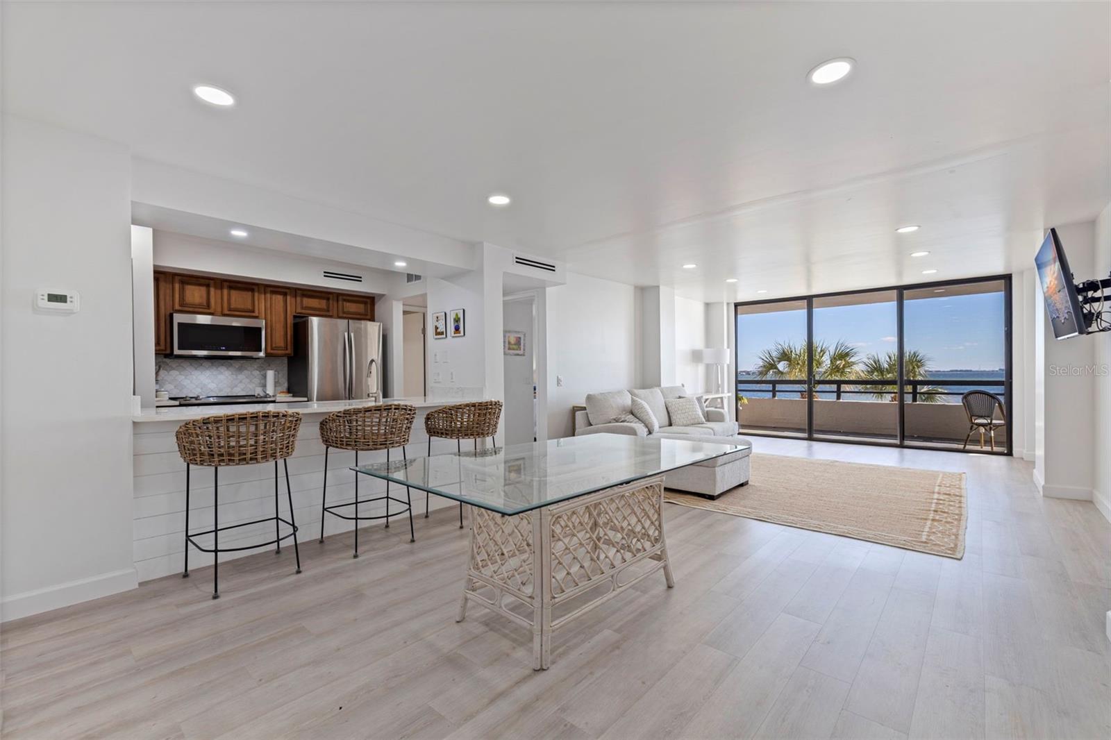 Image 5 of 34 For 5700 Mariner Street 305